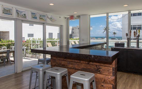 Premiere Cafe and Bar